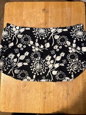 thirty-one Black and White Floral Pattern interchangeable cover